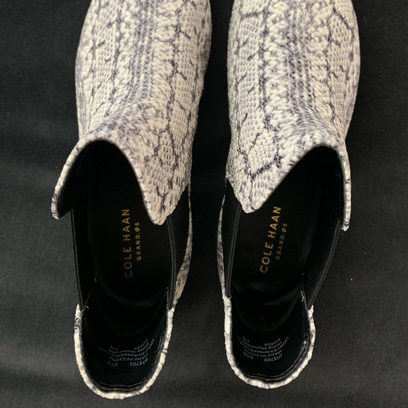 Cole Haan Hara Snake Print Bootie Size 8.5 - Picture 6 of 6